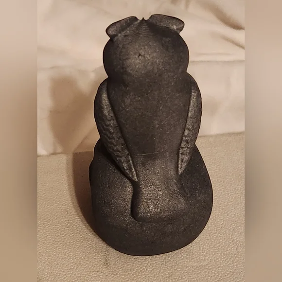 Shungite Skull and Owl Carving - Picture 4 of 5